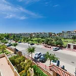 Holidays2benalmadena Arenal Golf 6 Guests With Terrace Pool & Garage Appartement *